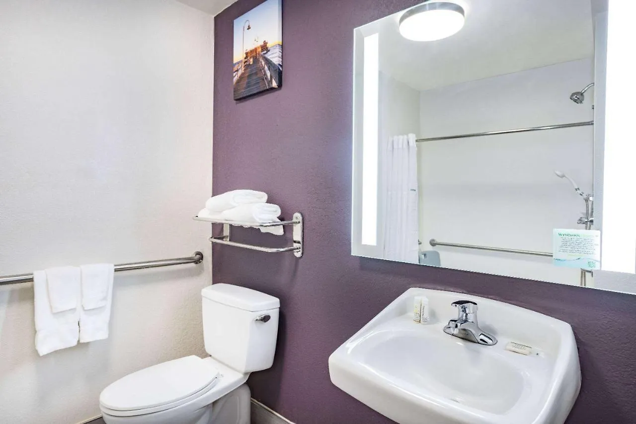 La Quinta Inn & Suites By Wyndham Norfolk