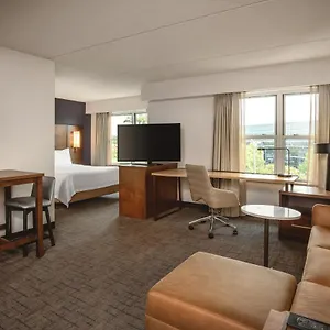By Marriott Airport Отель